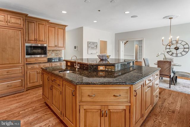 1008 JARVIS CT, Mclean, VA 22101