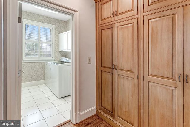 1008 JARVIS CT, Mclean, VA 22101