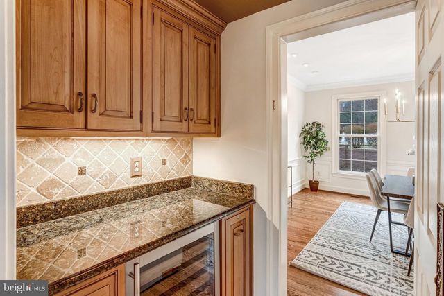 1008 JARVIS CT, Mclean, VA 22101