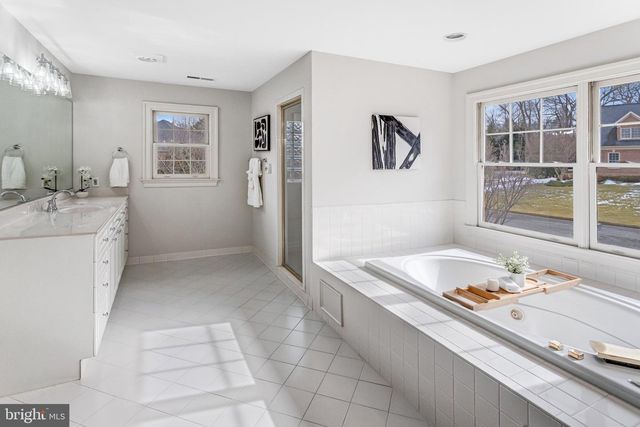 1008 JARVIS CT, Mclean, VA 22101