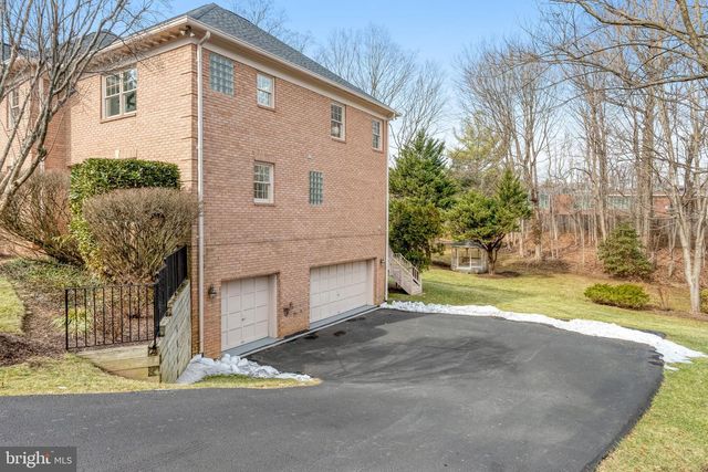 1008 JARVIS CT, Mclean, VA 22101