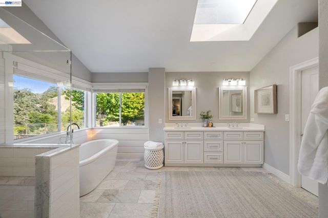 1026 McCauley Rd, Danville, CA 94526