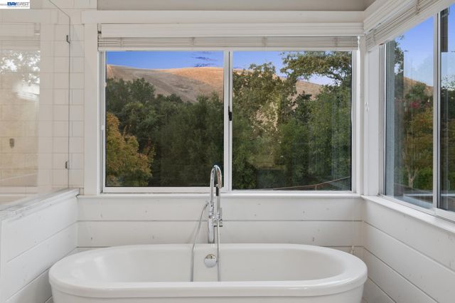 1026 McCauley Rd, Danville, CA 94526