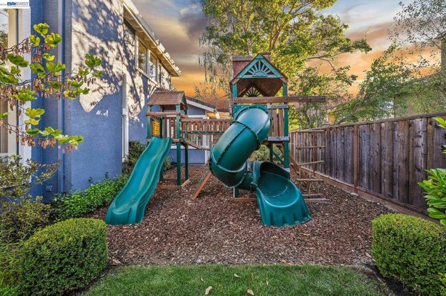 1026 McCauley Rd, Danville, CA 94526