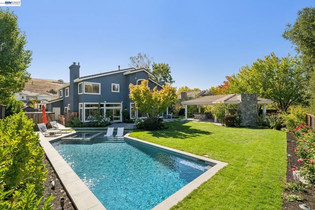 1026 McCauley Rd, Danville, CA 94526