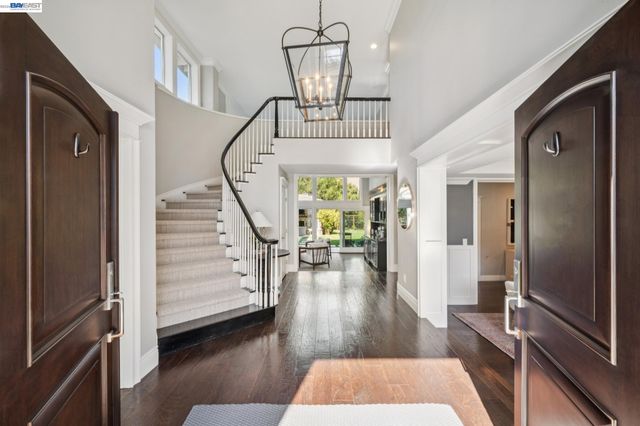 1026 McCauley Rd, Danville, CA 94526