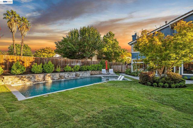 1026 McCauley Rd, Danville, CA 94526