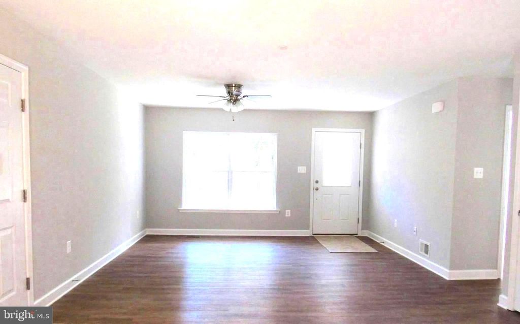 Image 5 of property listing at 9977 TRINITY CHURCH RD, Charlotte Hall, MD 20622