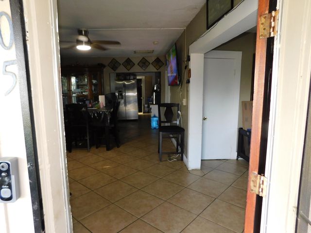 605 N F Street, Tulare, CA 93274