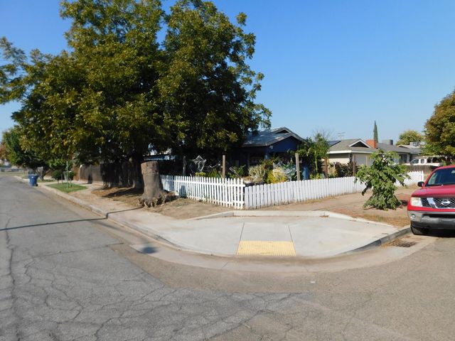 605 N F Street, Tulare, CA 93274