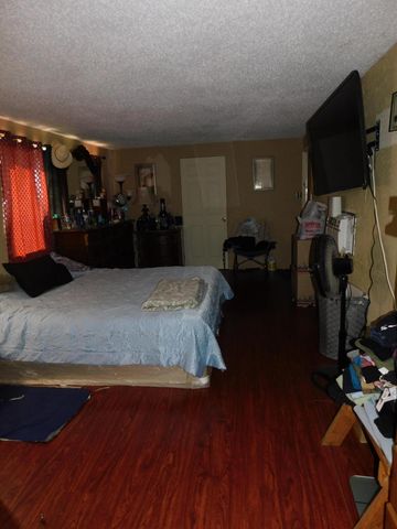 605 N F Street, Tulare, CA 93274