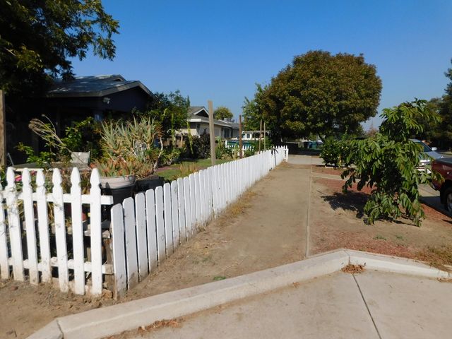 605 N F Street, Tulare, CA 93274