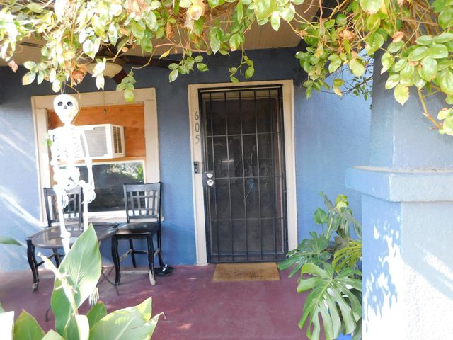 605 N F Street, Tulare, CA 93274