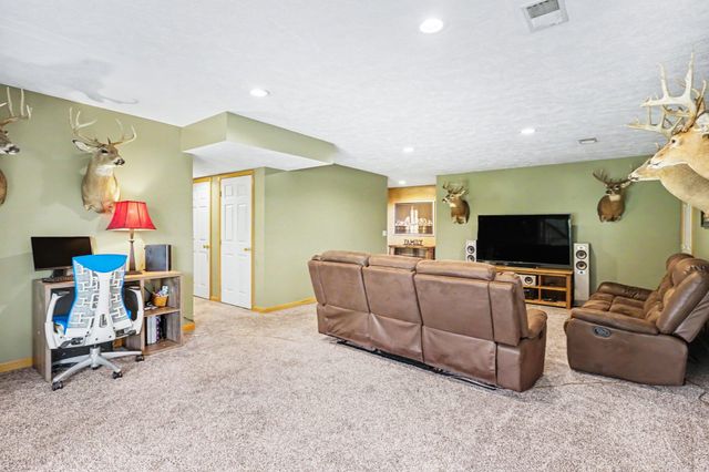 3575 Walnut Court, Hamilton, MI 49419