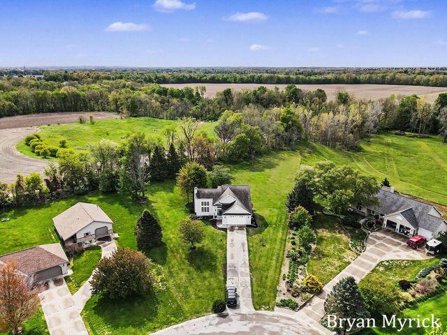 3575 Walnut Court, Hamilton, MI 49419