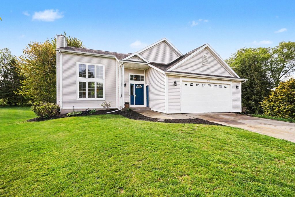 3575 Walnut Court, Hamilton, MI 49419
