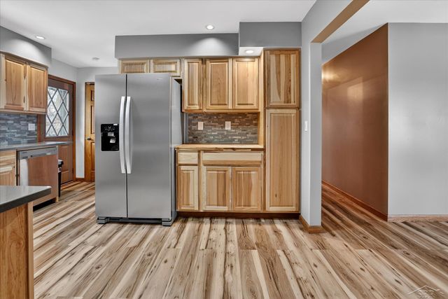 2314 S Huron Road, Kawkawlin Twp, MI 48631