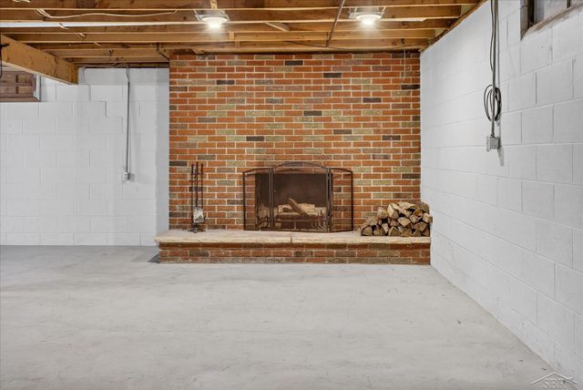 2314 S Huron Road, Kawkawlin Twp, MI 48631