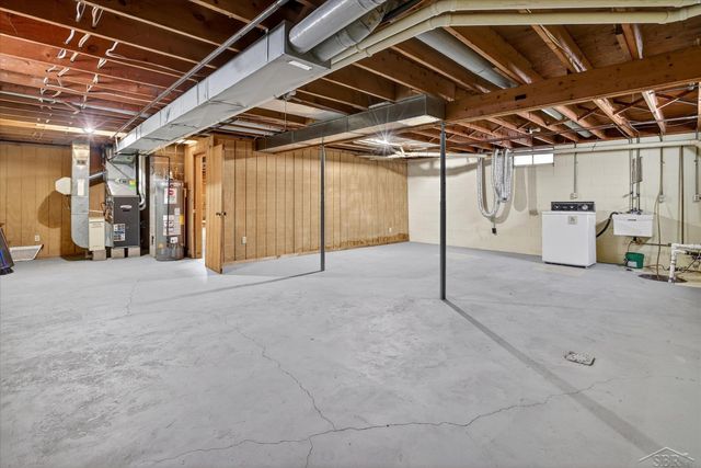 2314 S Huron Road, Kawkawlin Twp, MI 48631