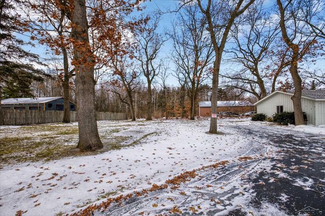 2314 S Huron Road, Kawkawlin Twp, MI 48631