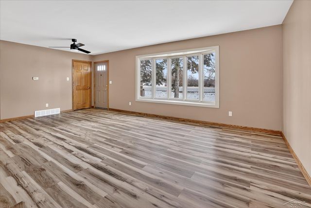 2314 S Huron Road, Kawkawlin Twp, MI 48631