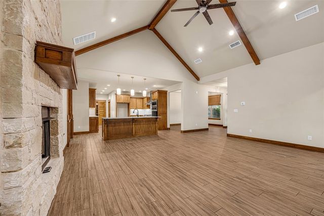 365 NW Mountain Lake Crest Crest, Lawton, OK 73507