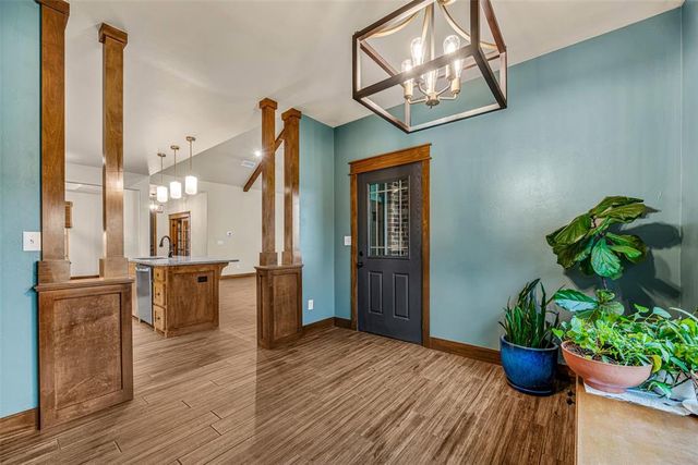 365 NW Mountain Lake Crest Crest, Lawton, OK 73507
