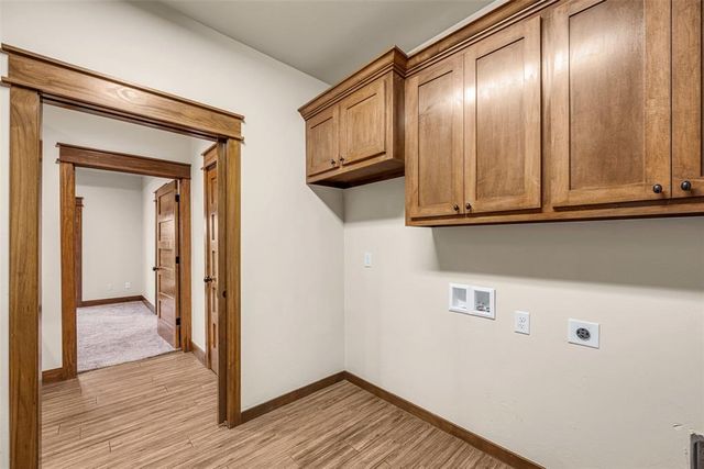 365 NW Mountain Lake Crest Crest, Lawton, OK 73507