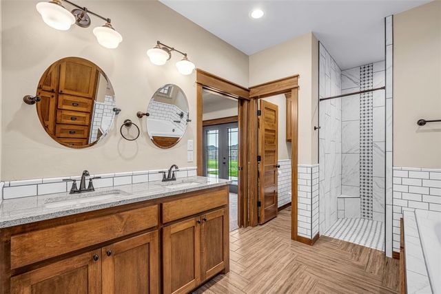 365 NW Mountain Lake Crest Crest, Lawton, OK 73507