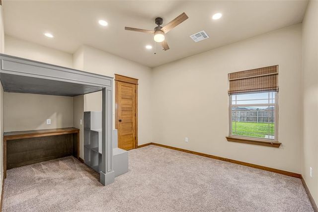 365 NW Mountain Lake Crest Crest, Lawton, OK 73507