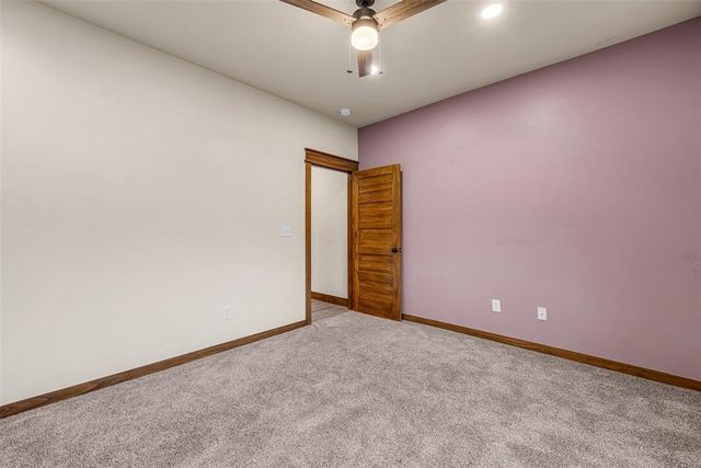 365 NW Mountain Lake Crest Crest, Lawton, OK 73507