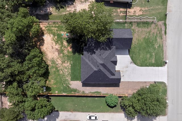 5108 Knight Drive, Fort Worth, TX 76140