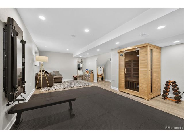 22104 E Belleview Ln, Aurora, CO 80015