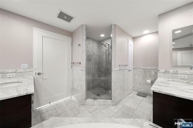 8100 River Road 1011, North Bergen, NJ 07047