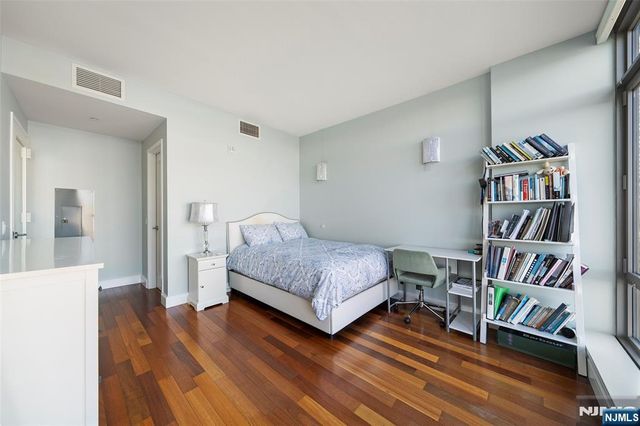 8100 River Road 1011, North Bergen, NJ 07047