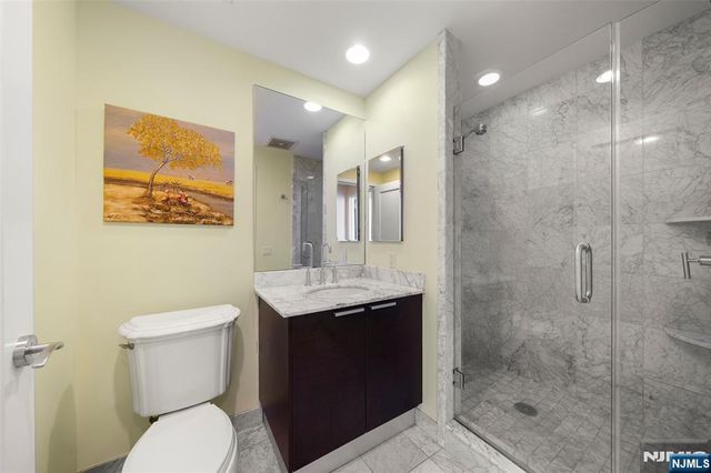 8100 River Road 1011, North Bergen, NJ 07047