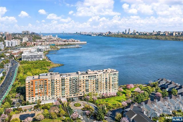 8100 River Road 1011, North Bergen, NJ 07047