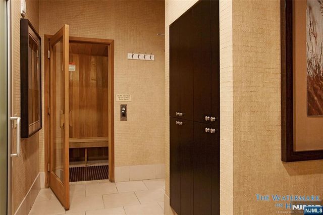 8100 River Road 1011, North Bergen, NJ 07047