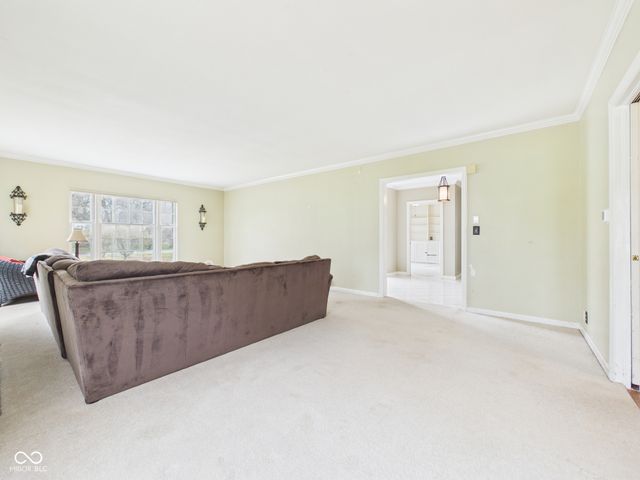 1110 Greenway Drive, Anderson, IN 46011