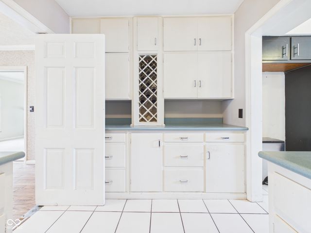 1110 Greenway Drive, Anderson, IN 46011