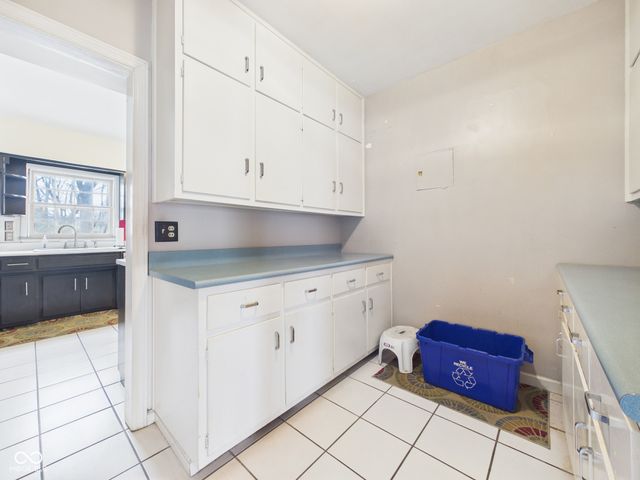 1110 Greenway Drive, Anderson, IN 46011