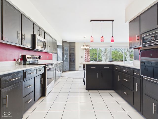 1110 Greenway Drive, Anderson, IN 46011
