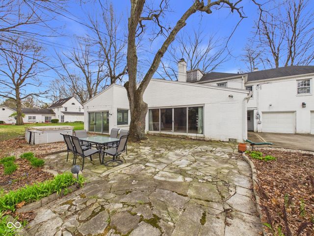 1110 Greenway Drive, Anderson, IN 46011