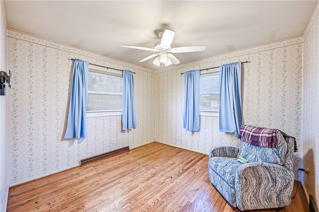 2225 Saratoga Dr, Hermitage, PA 16148