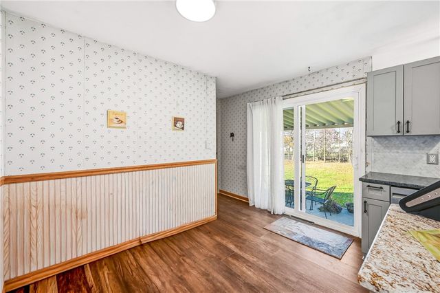 2225 Saratoga Dr, Hermitage, PA 16148