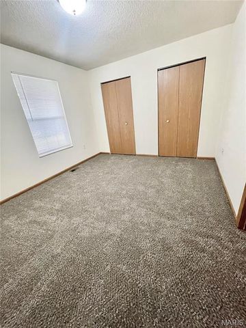 463 PONDEROSA Avenue 2, O'fallon, IL 62269