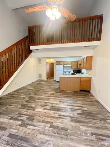 463 PONDEROSA Avenue 2, O'fallon, IL 62269