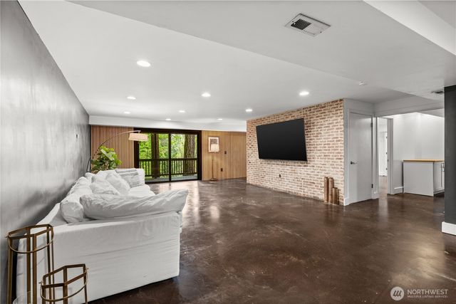 3325 92nd Avenue Ct E, Puyallup, WA 98371