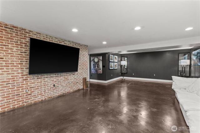 3325 92nd Avenue Ct E, Puyallup, WA 98371