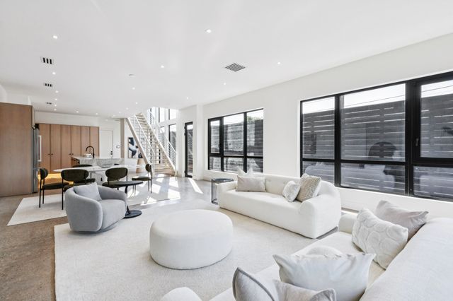 6801 Tyree Street, Dallas, TX 75209